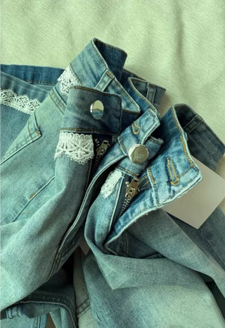 Pantaloni a campana con pizzo