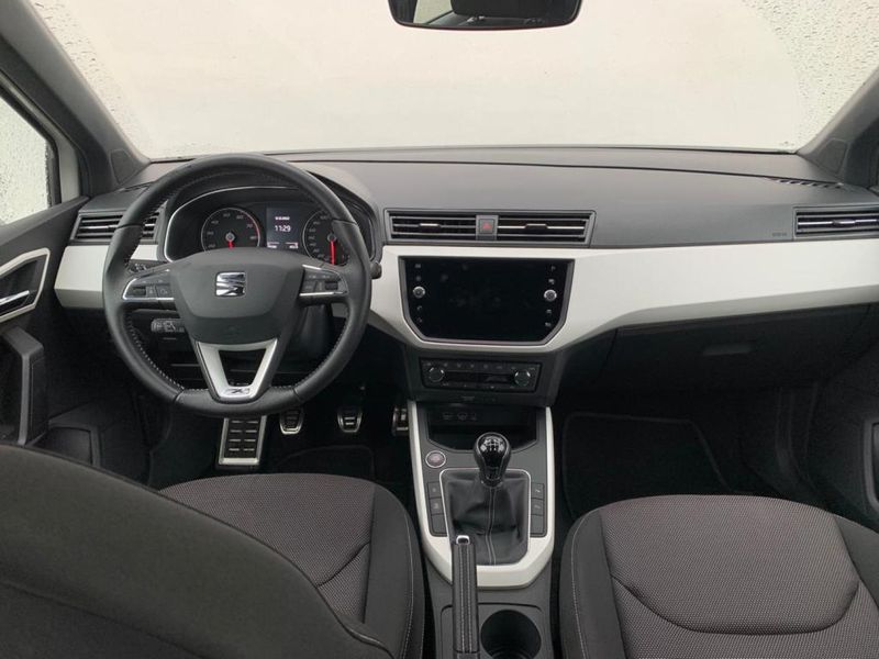 SEAT Arona 2025, foto 6