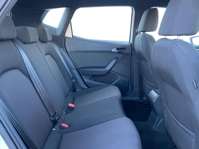 SEAT Arona 2025, foto 8