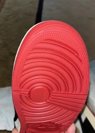 Jordan 1 Low OG Trophy Room Away Talla 42