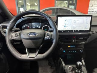 Ford Focus 1.0 Ecoboost MHEV 114kW ST-Line