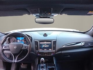 Maserati Levante V6 350 HP AWD GranLusso