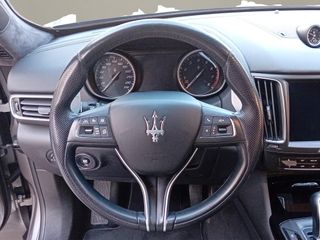 Maserati Levante V6 350 HP AWD GranLusso