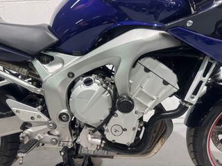 YAMAHA FZ6 S "2005"