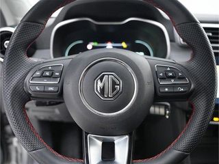 MG ZS 1.5 106CV LUXURY MT