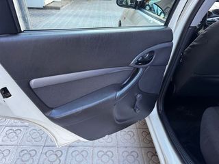 Ford Focus 1.6 TREND