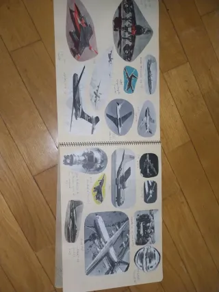 Álbum srtesanal antiguo aviones de guerra