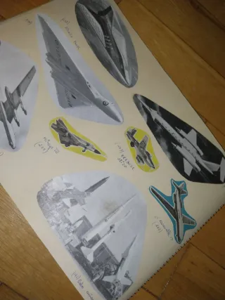 Álbum srtesanal antiguo aviones de guerra