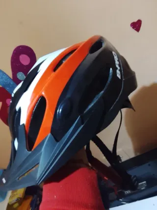 Casco B-PRO naranja y negro