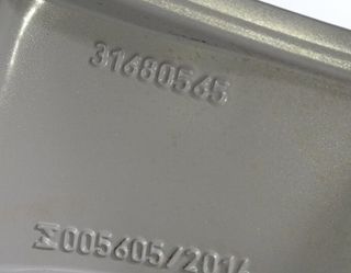 Volvo 2316287 llanta 31680565 xc momentum core 2wd