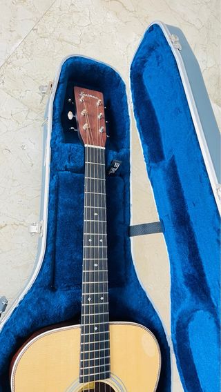 Estuche TKL guitarra acustica OM o 000 a estrenar
