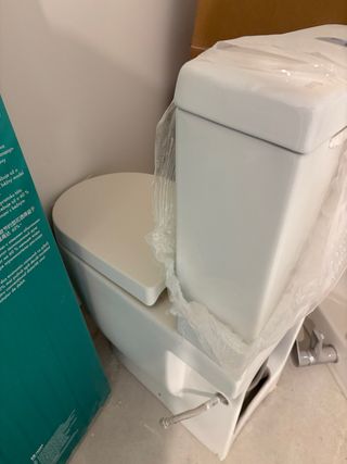 Inodoro Teka blanco, sin usar