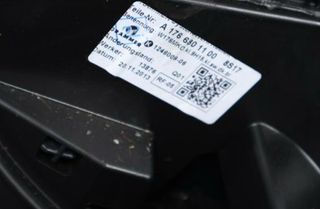 Consola central a1766801100 mercedes clase 121797