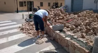Muro de piedra natural