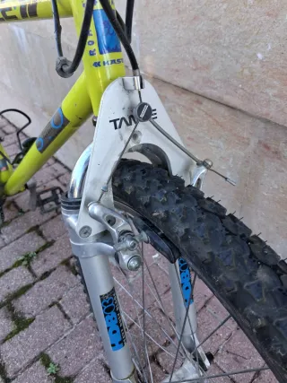 Bicicleta Kastle Mountain Bike para arreglar