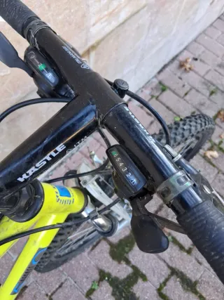 Bicicleta Kastle Mountain Bike para arreglar