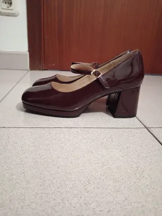 Zapatos altos de marca Jenny