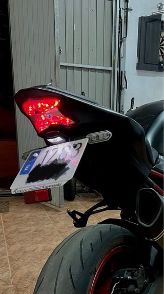 Soporte Matrícula Kawasaki Z900 Negro