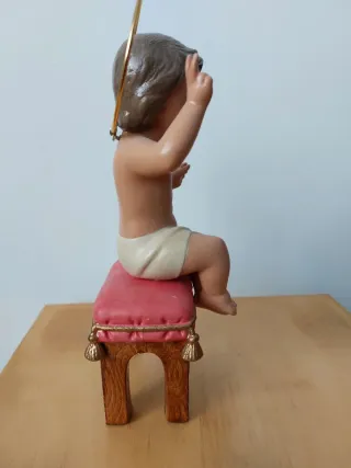 Niño Jesús Olot 20 cm con Escaño