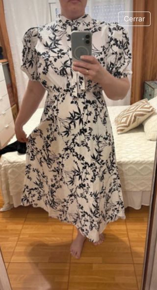 Vestido Zara floral blanco y negro