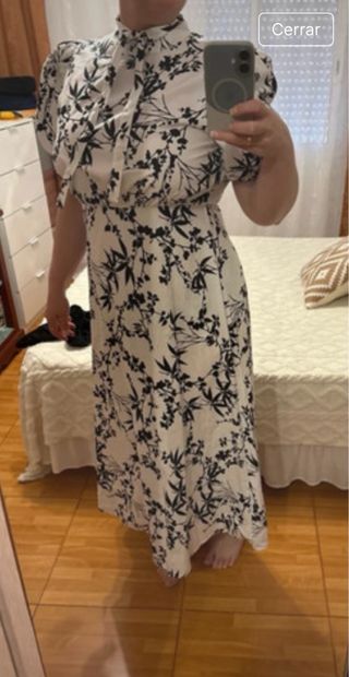 Vestido Zara floral blanco y negro