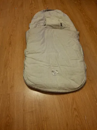 Bolso panera + colchoneta y saco Pasito a Pasito