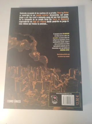 Lote cómics:Industrial Gothic + Fragile + 100 Girl