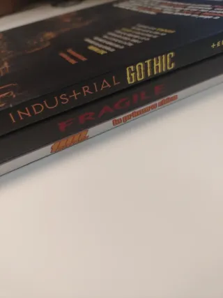 Lote cómics:Industrial Gothic + Fragile + 100 Girl