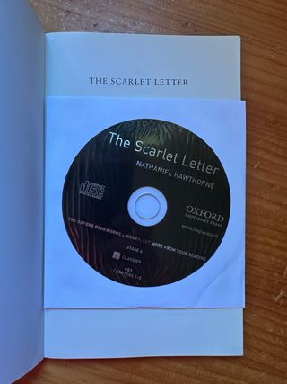 Oxford Bookworms Library: The Scarlet Letter Au...