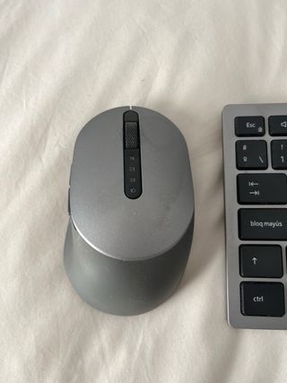 Dell KM7120W Teclado y Ratón Bluetooth