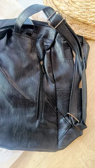 Bolso tipo Mochila Negro