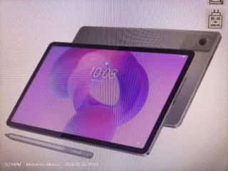 Tablet Lenovo Gris y Negra con Funda y Lápiz