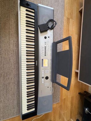 Yamaha DGX-520 Teclado Portátil