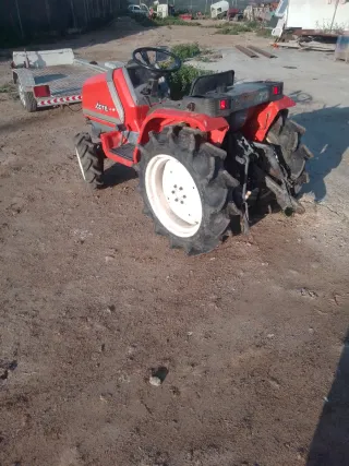 Kubota ASTE A-19 Tractor