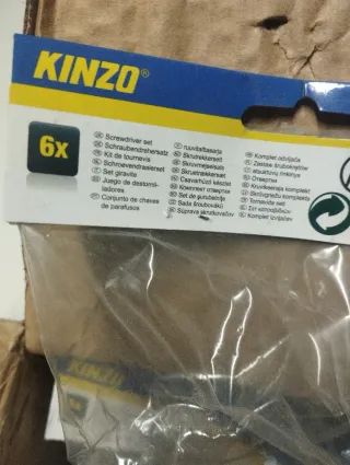 Lotto 60 cacciaviti Kinzo - cessata attività