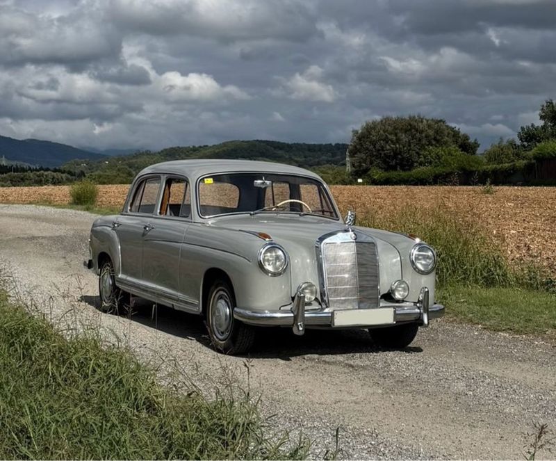 Mercedes-Benz Clase S 1980 - foto 1