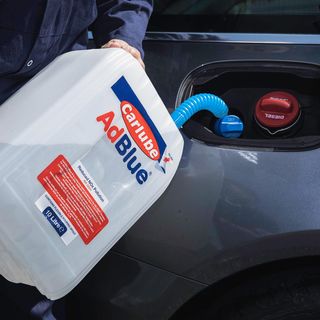 Carlube Adblue - Boquilla di riempimento integrata 10L