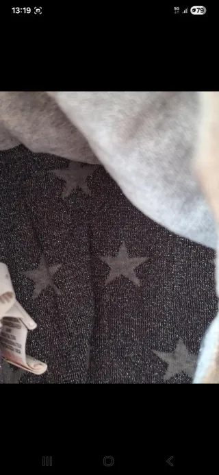 Jersey gris estrellas Primark Talla S