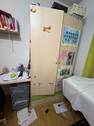 Habitación completa: cama, armario, escritorio