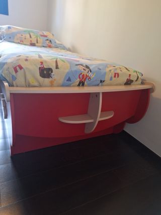 Cama infantil barco pirata con cajones