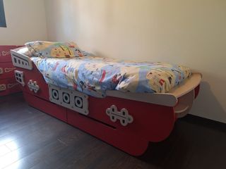 Cama infantil barco pirata con cajones