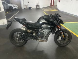 KTM Duke 890 L (115cv)