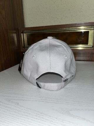 Gorra New York Yankees Gris y Blanca