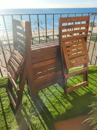 Mesa+2 Sillas desplegables exterior Madera Acacia