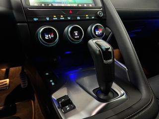 Jaguar E-Pace P300 HSE R-Dynamic