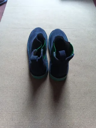 Botines Azul Marino con Detalles Verdes