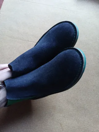 Botines Azul Marino con Detalles Verdes