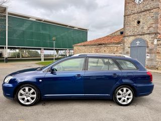 Toyota Avensis 2.0 executive