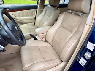 Toyota Avensis 2.0 executive