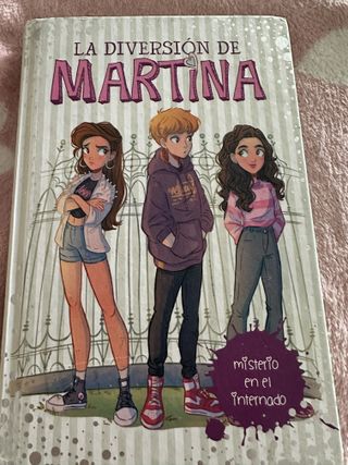 Misterio en el internado (La diversión de Marti...